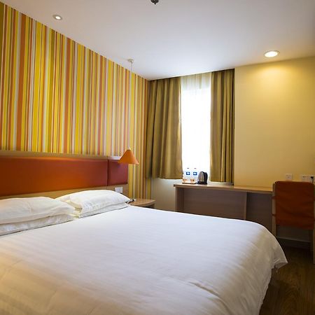 Home Inn Changchun Dajing Road Ouya Outlets 外观 照片