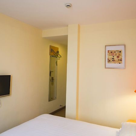 Home Inn Changchun Dajing Road Ouya Outlets 外观 照片